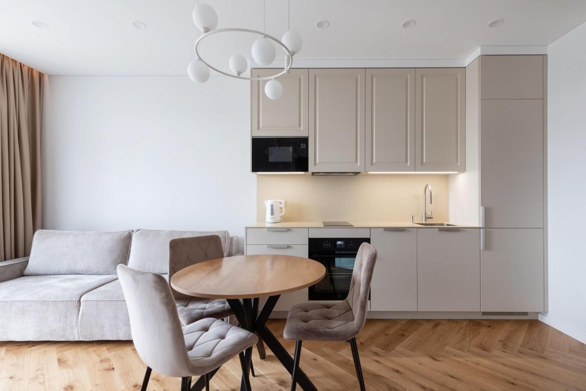 #stayhere - Stylish Simplicity - 1bdr Cozy In *